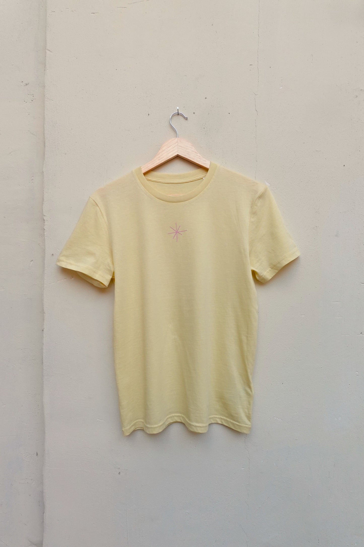 T-SHIRT - WE MADE A DESIGN