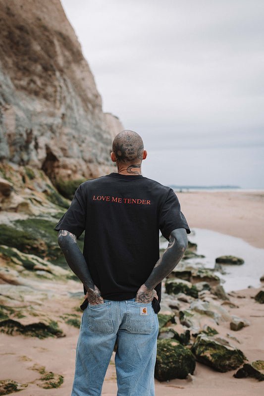 T-SHIRT - TENDER LOVE